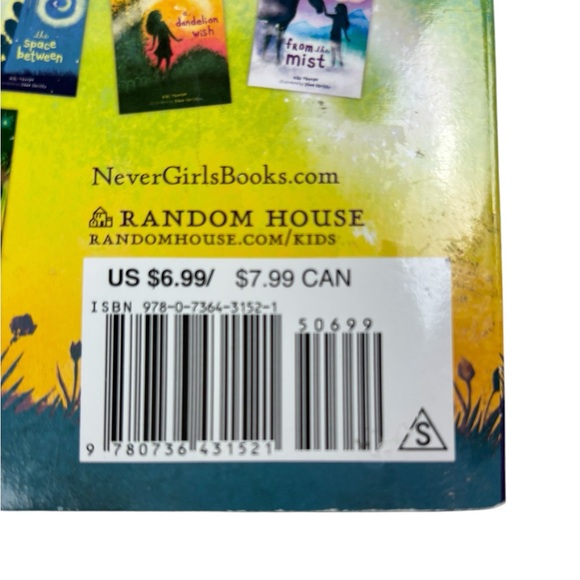 (12) Disney The Never Girls Book Bundle 12 Books - Picture 4 of 16